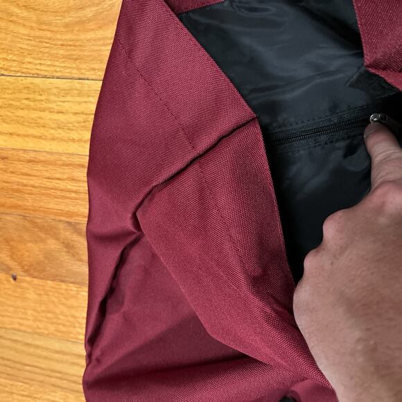 On Cloud Ambassador Backpack Tote Running Bag Unisex Red Pack Bag - Picture 8 of 9